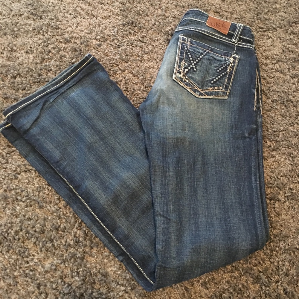 BKE Jeans, Stella Size 29 x 33 1/2 (long)